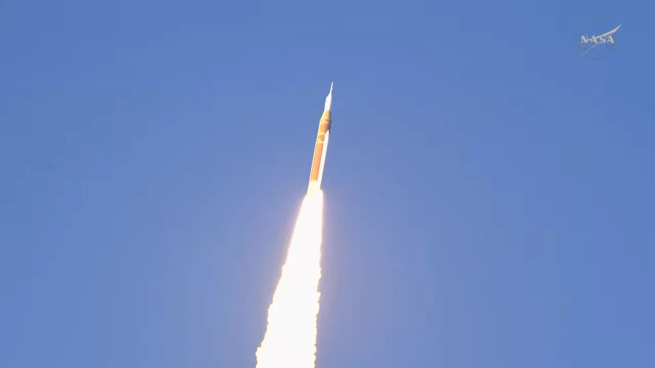 Objectif Lune, Artemis II décolle avec succès