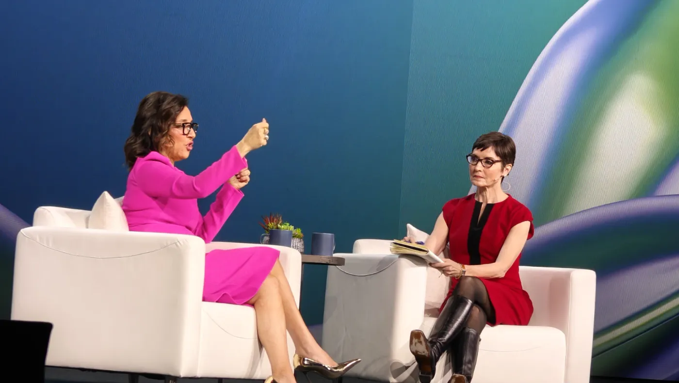 La Pdg de X au CES 2025 : entre innovation et rhétorique conservatrice