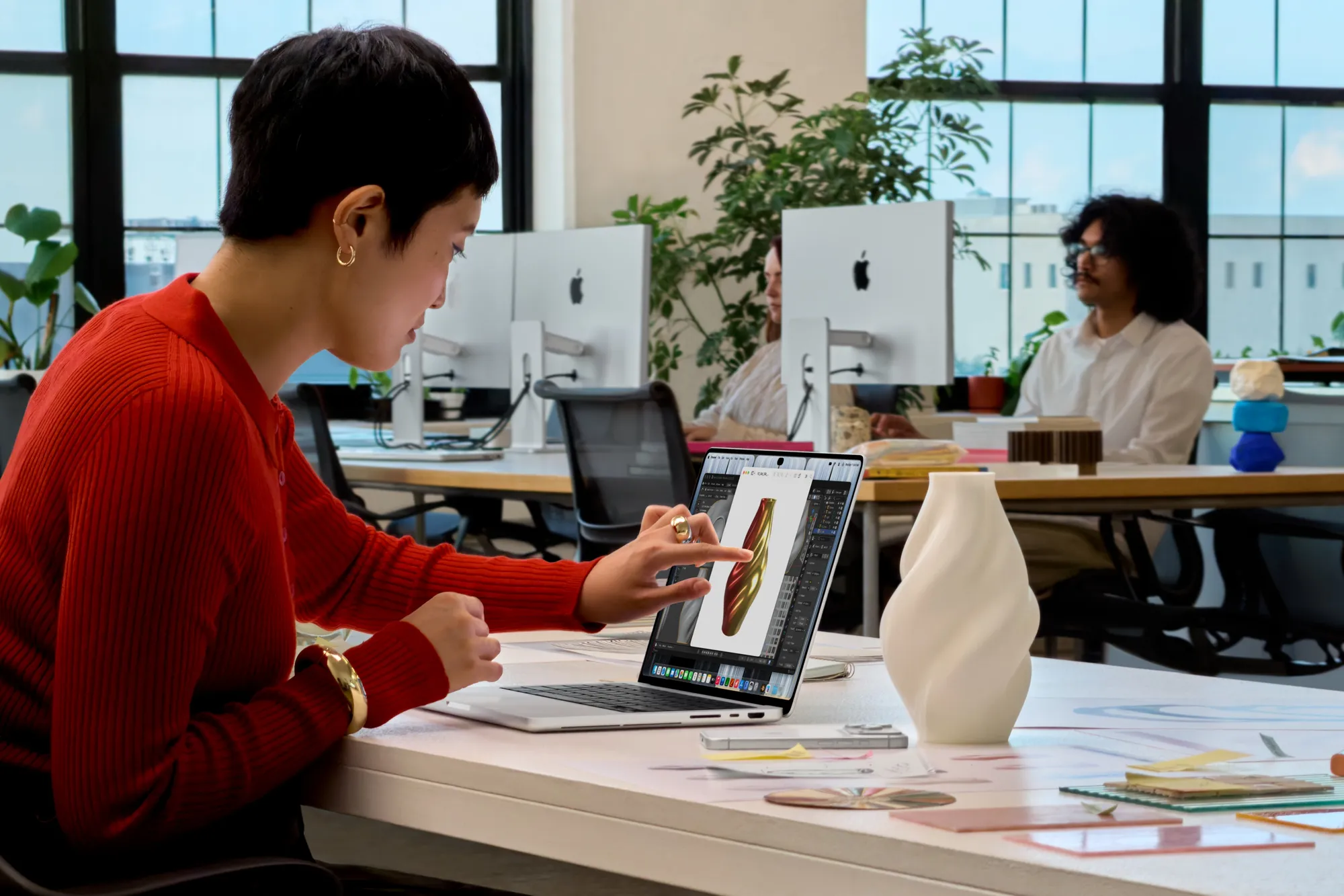 Apple présente ses MacBook Pro M5 avec écran tactile