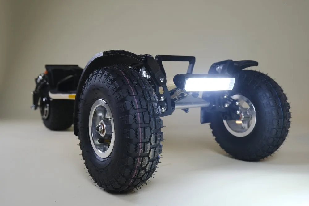 Sternboard: Une planche à roulette tout terrain! 6 SternBoard06